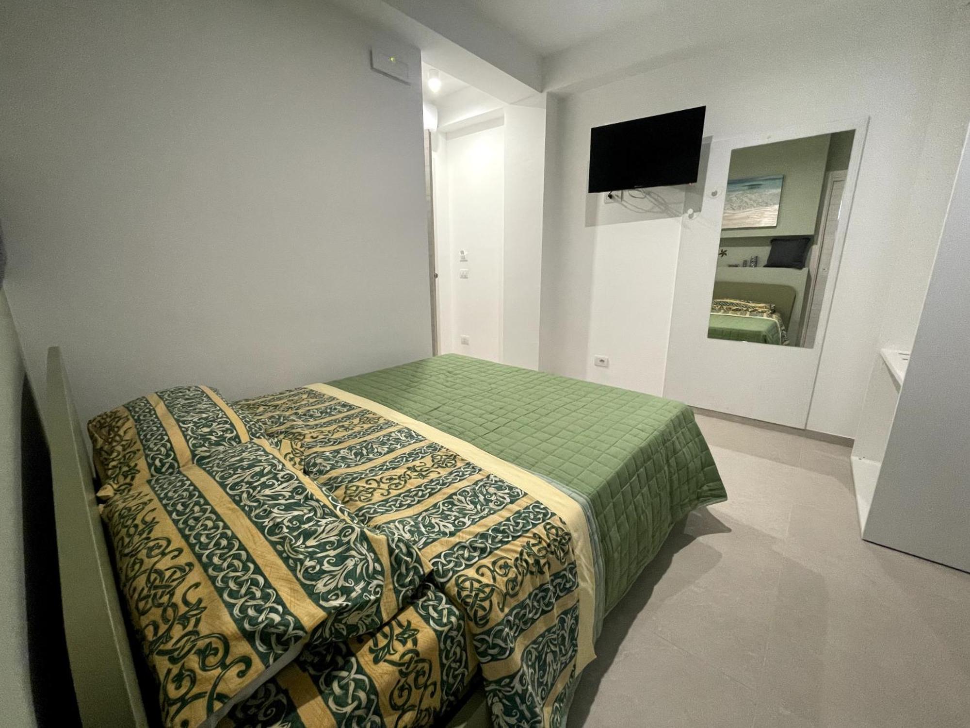 Regina Elena Apartment *